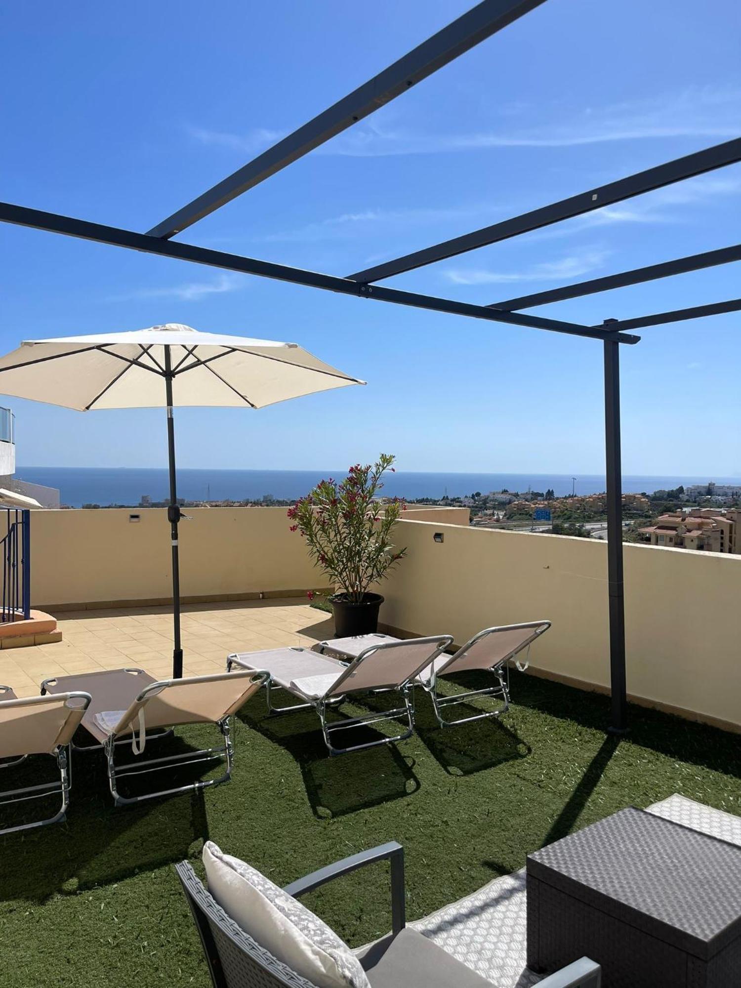 Апартаменты Panoramic Seaview Михас Экстерьер фото